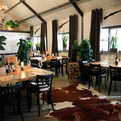 Schietlokaal tijdens diner